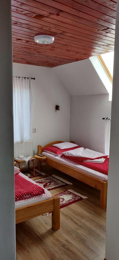 Hotel Tuende Vendeghaz Vistea Zewnętrze zdjęcie