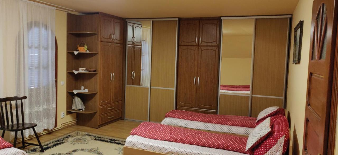 Hotel Tuende Vendeghaz Vistea Zewnętrze zdjęcie