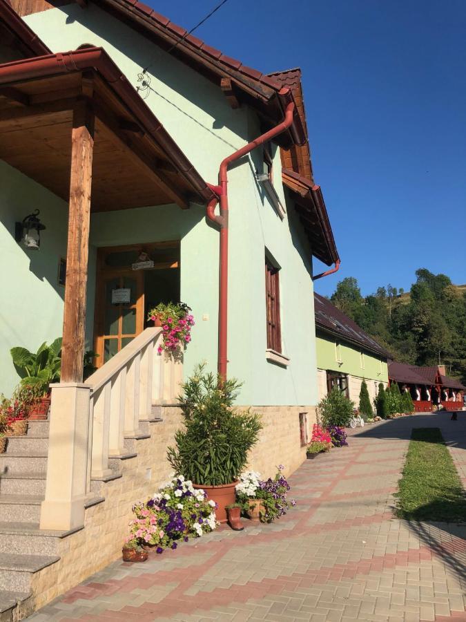 Hotel Tuende Vendeghaz Vistea Zewnętrze zdjęcie
