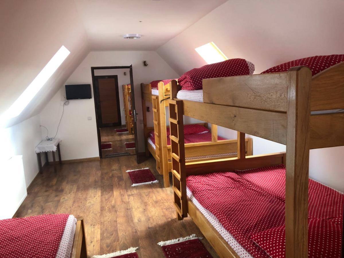 Hotel Tuende Vendeghaz Vistea Zewnętrze zdjęcie