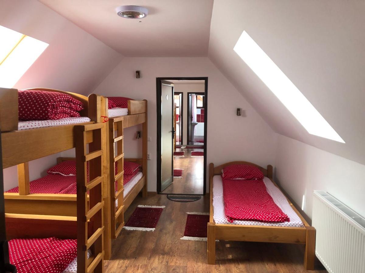 Hotel Tuende Vendeghaz Vistea Zewnętrze zdjęcie
