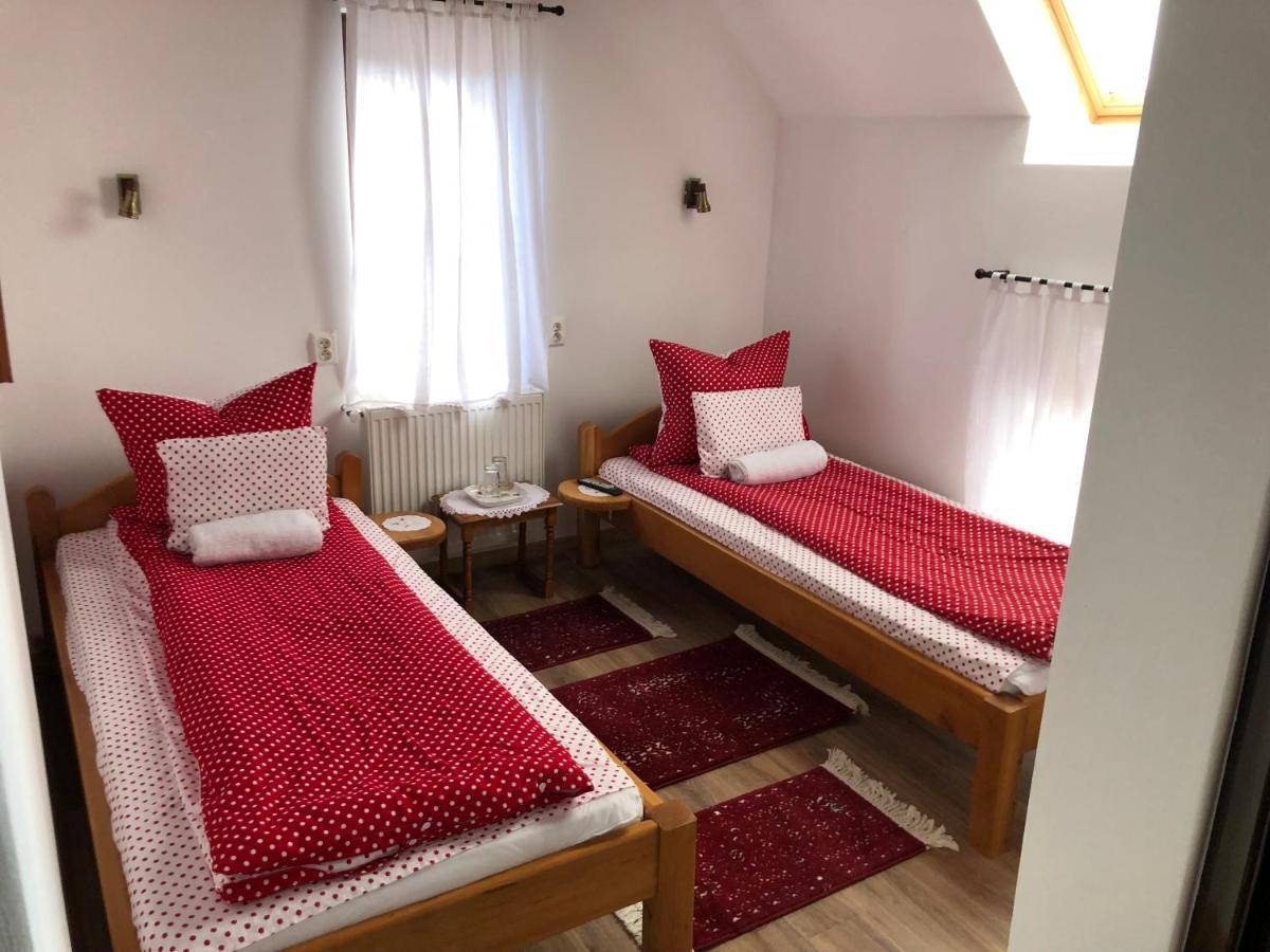 Hotel Tuende Vendeghaz Vistea Pokój zdjęcie